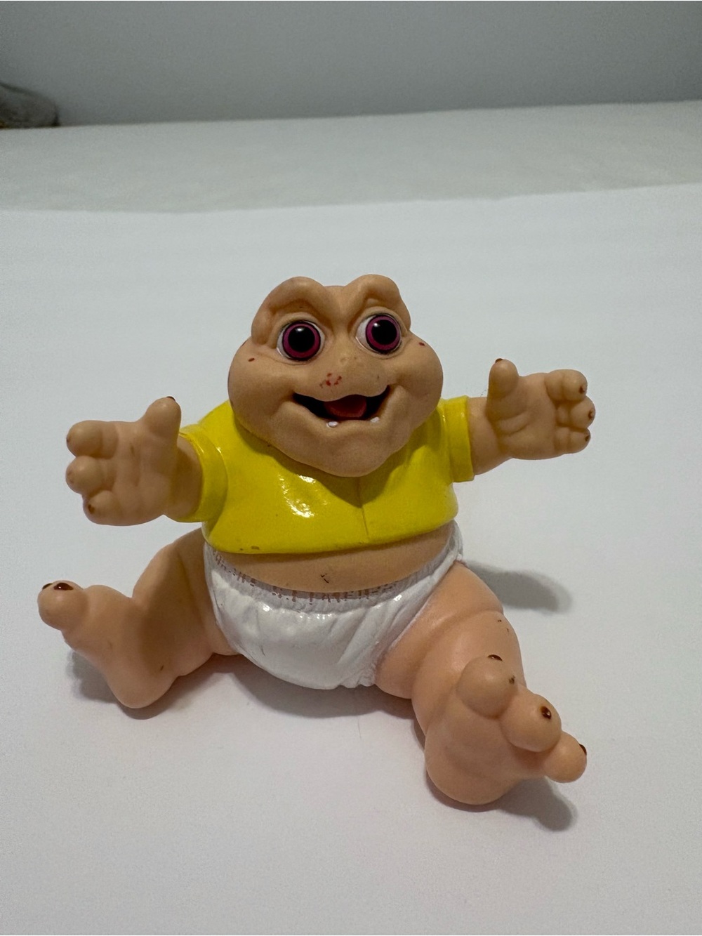 Vintage 1991 Disney Dinosaurs TV Show Toys Figures Sinclair Family - Picture 2 of 11